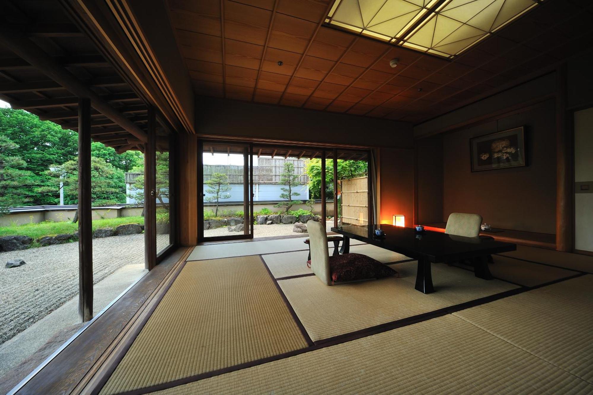 Senkeien Tsukioka Hotel Kaminoyama Экстерьер фото