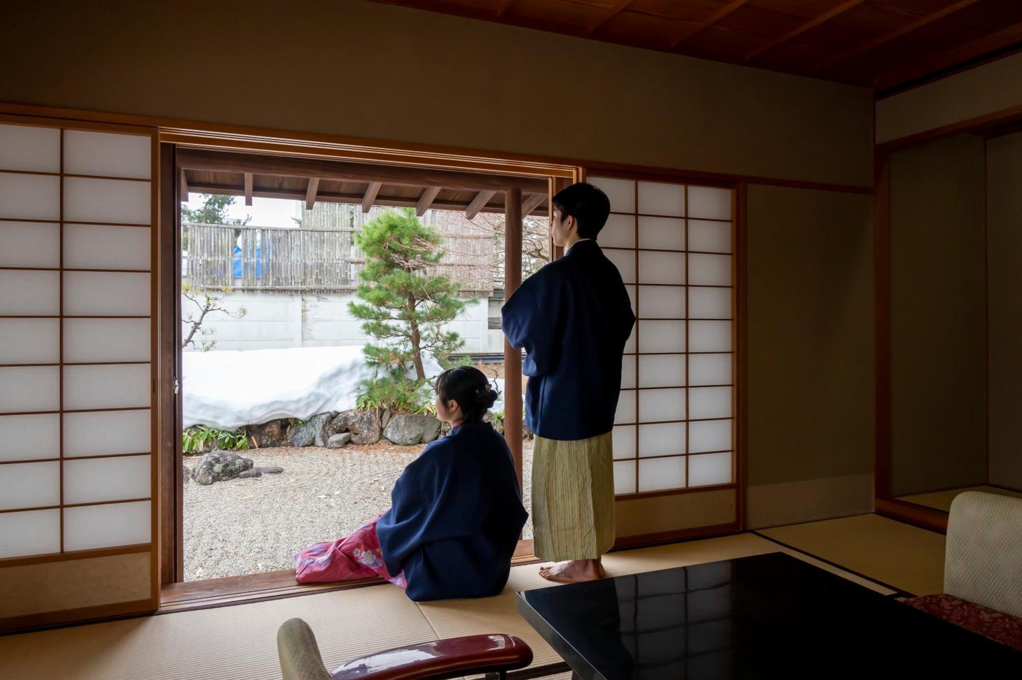 Senkeien Tsukioka Hotel Kaminoyama Экстерьер фото